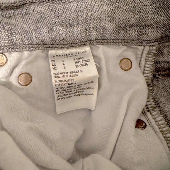 American Eagle Outfitters Gray Distressed Jeans - Picture 6 of 6